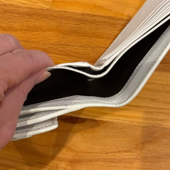 Gucci White leather wallet with Red and blue Stripe - Picture 4 of 12